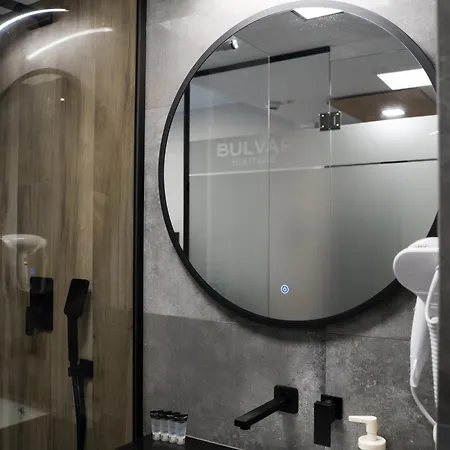 Bulvar *
